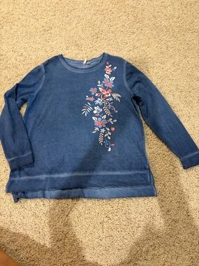 Active Brand Long Sleeve Womens Top XL Blue Cotton Polyester Embroidered Look